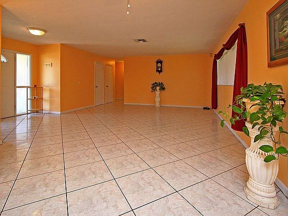 Living Room - addl view