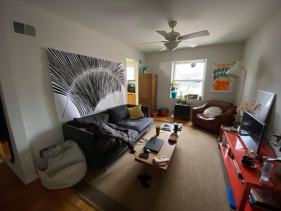 5th image of 5337 N Kenmore Ave #2S