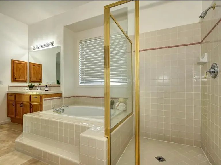 1665 Halifax Way — Photo 37