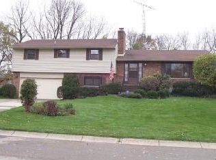 4120 Colemere Cir, Dayton, OH 45415