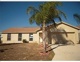1st image of 815 Sierra Cir