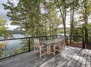 170 Pine Point Rd, New Durham, NH 03855