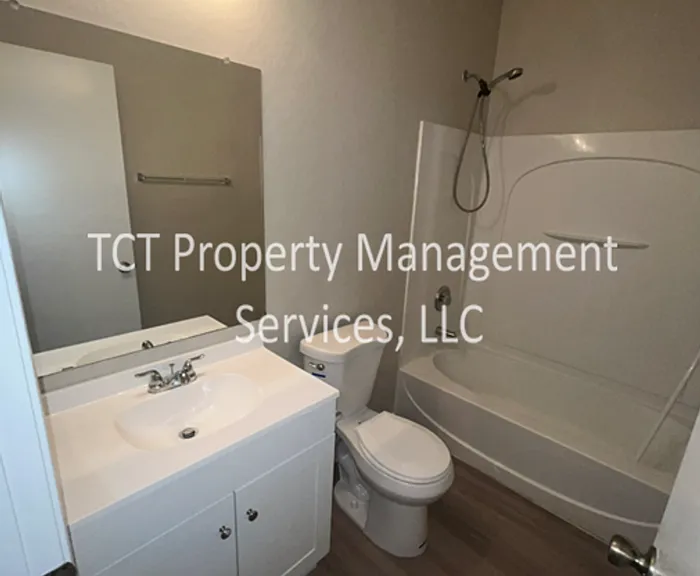 9136 W Cambridge Ave — Photo 8