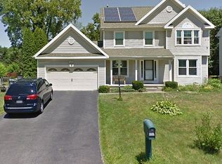 3 Limerick Ct, Latham, NY 12110