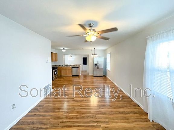 4th image of 3617 Colorado Ave