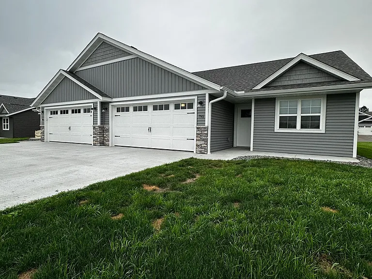 793 Carter Rd — Photo 14