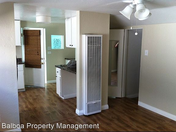 5th image of 915 E Balboa Blvd #7345781