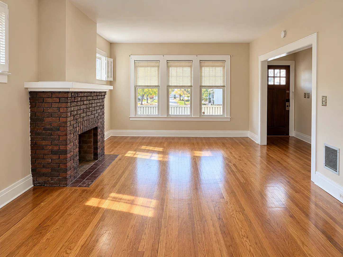 3 bed, 1414 sqft, $1,850 — Photo 2