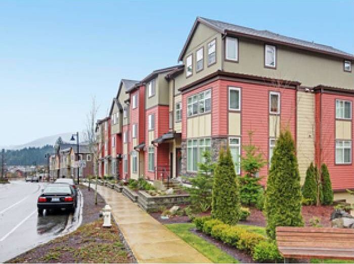 Centerra Exterior