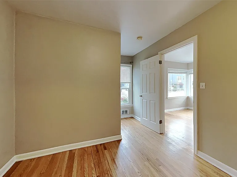 4700 SW Othello St #1 — Photo 10