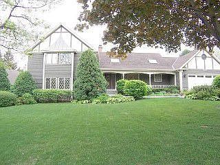 1st image of 807 Abbey Dr