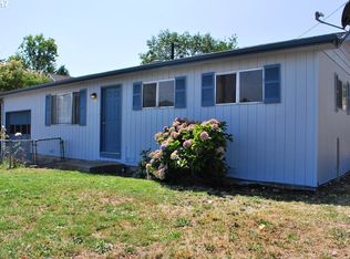 92 NE Grape Ave, Winston, OR 97496