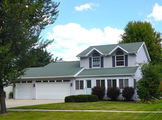 1059 S Park Ave, Fond Du Lac, WI 54935