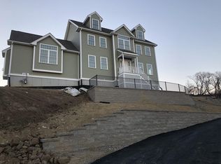 27 Overlook Dr, Danvers, MA 01923