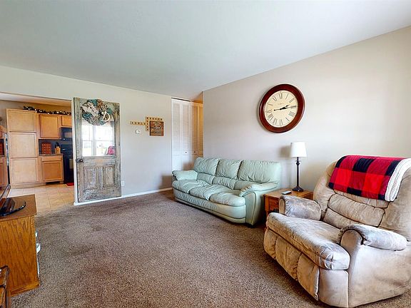 2nd image of 1116 Poplar Dr