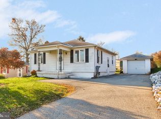 2182 Windsor Rd, Windsor, PA 17366