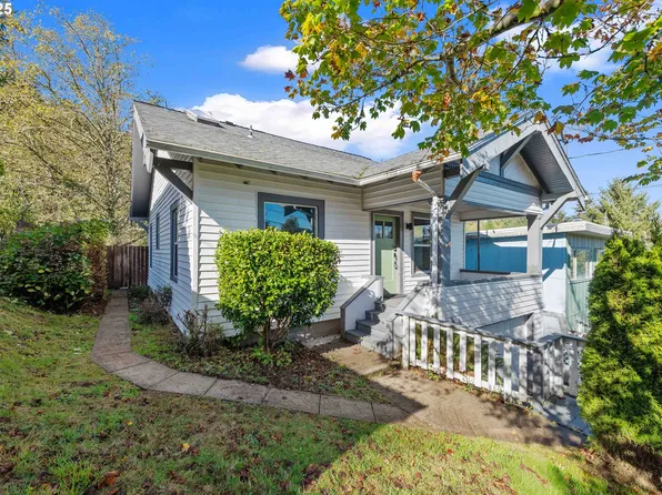 543 S 12th St, Coos Bay, OR 97420