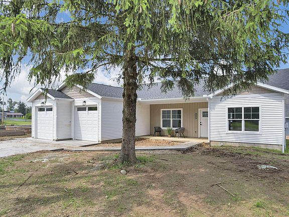 2nd image of 13081 Dogwood Dr NE