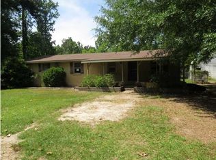 75 Jackson Bend Rd, Coosada, AL 36020