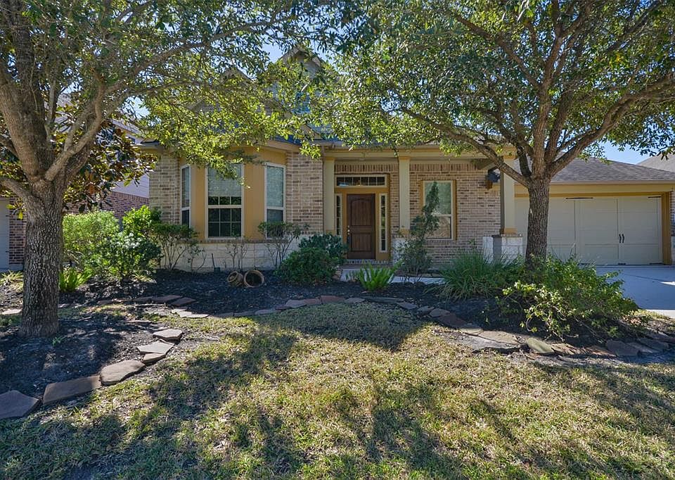 1st image of 12618 Sinks Canyon Ln