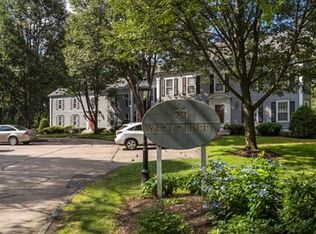 55 West St APT 6, Medfield, MA 02052