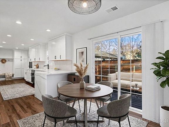 5th image of 310 E Prospect Rd