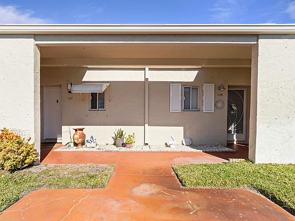 4th image of 2536 Boundbrook Drive S #128