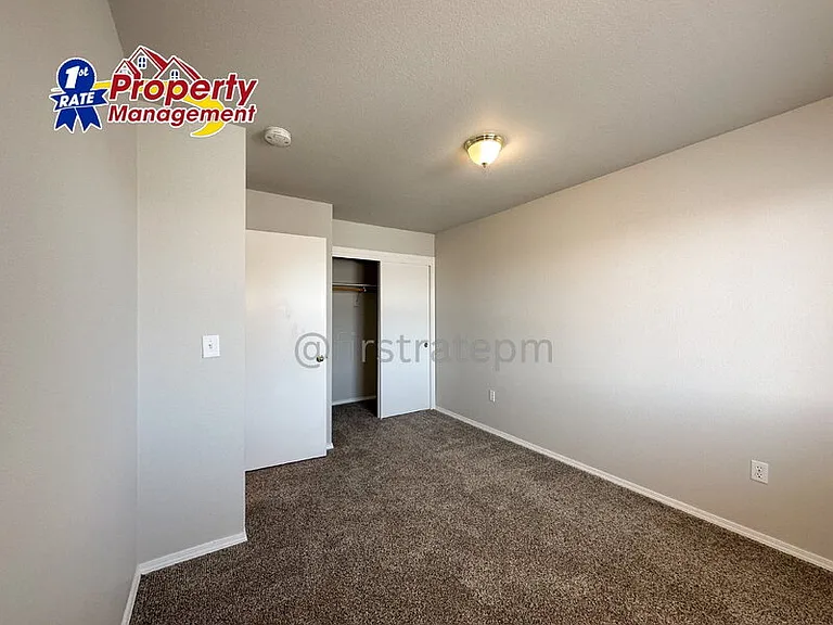2062 N Gladewater Ave — Photo 11