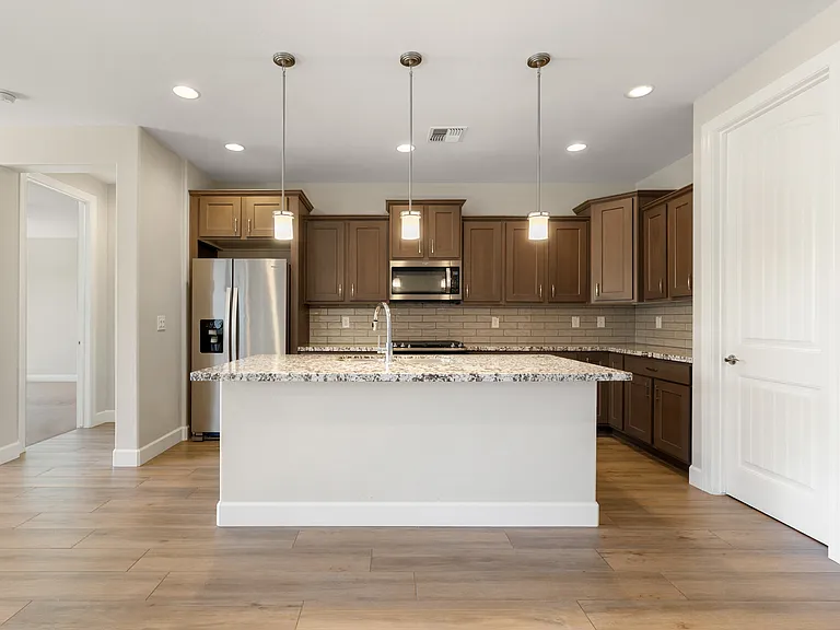 1292 N Low Valley Ln — Photo 1