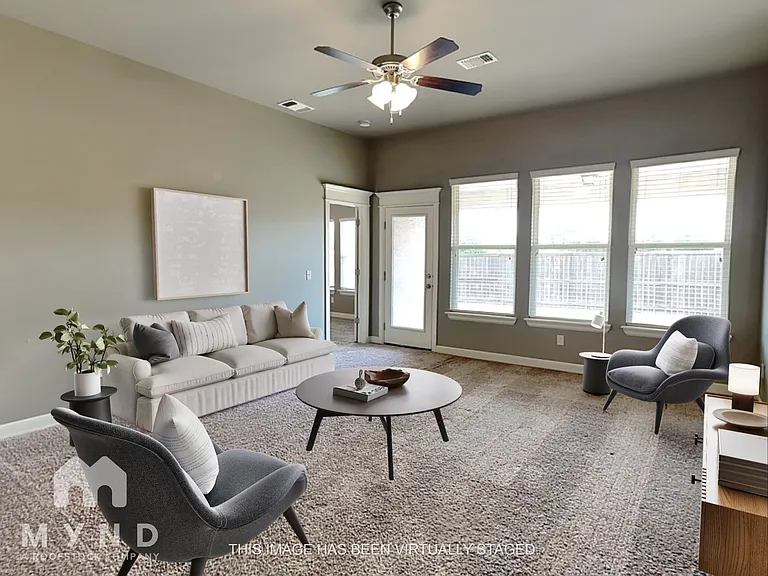 1109 Merlin Dr — Photo 1