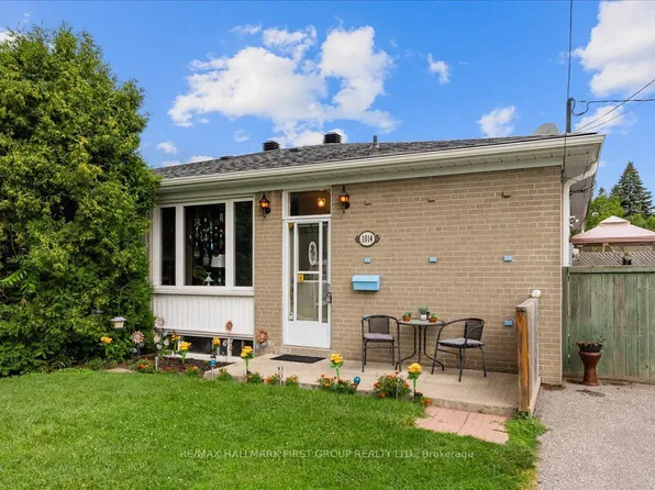 1014 Dunlop St E, Whitby, ON L1N 1T4