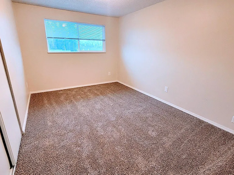 23134 NE Halsey St #10 — Photo 18