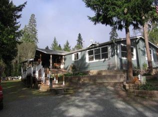 697 Peco Rd, Grants Pass, OR 97526