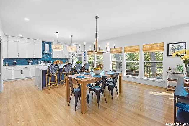 4 bed, 3.0 bath, 1776 sqft, $3,997 — Photo 3