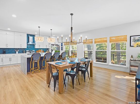 3rd image of 6786 River Rd #2