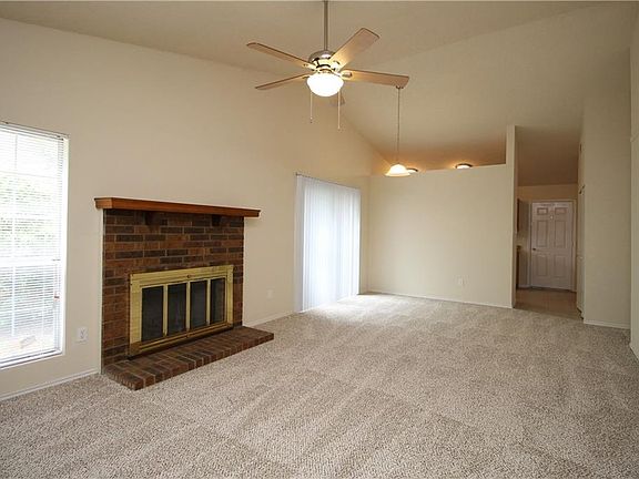 4th image of 748 Versailles St