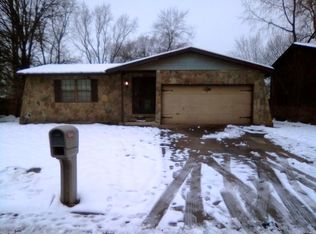 2014 Maple Tree Ln, Cahokia, IL 62206