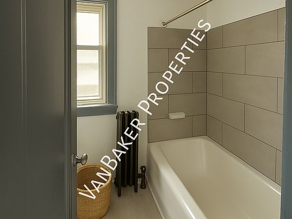 5th image of 1320 W 116th St APT 11