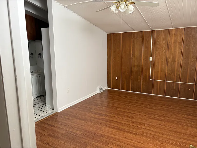 763 Sanford St #2 — Photo 3