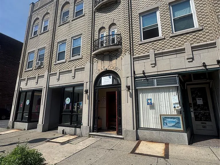 212 N 6th St #B6 — Photo 1