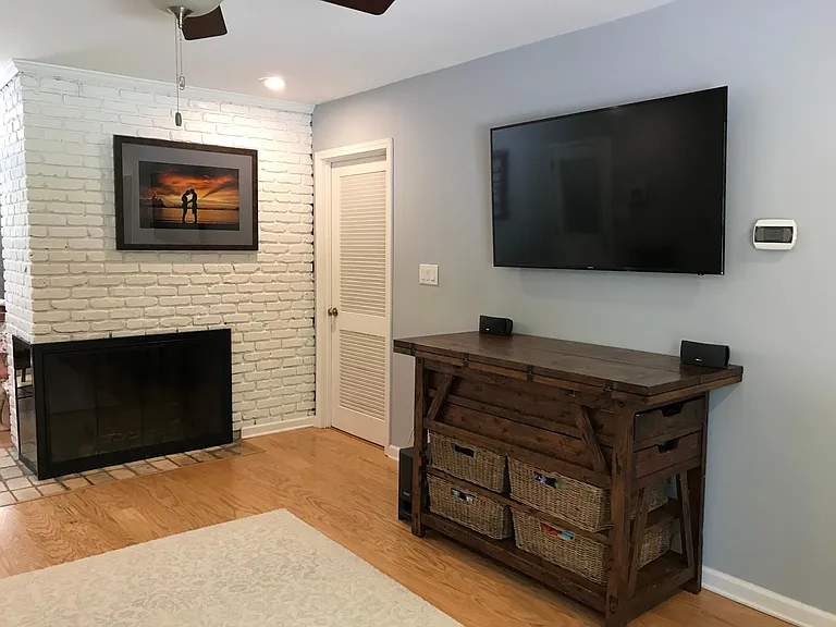 4889 Lake Forrest Dr — Photo 11