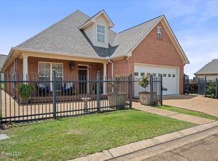 25 Savannah Cir, Brandon, MS 39047