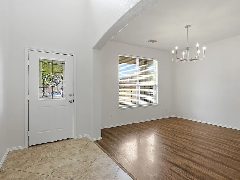 15636 Gatehouse Dr — Photo 9