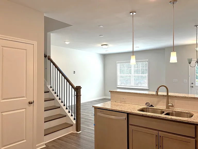 719 Faucette St — Photo 12