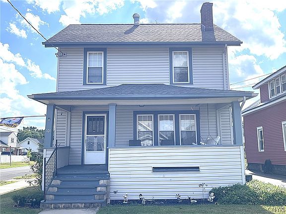 3rd image of 101 Merrill St