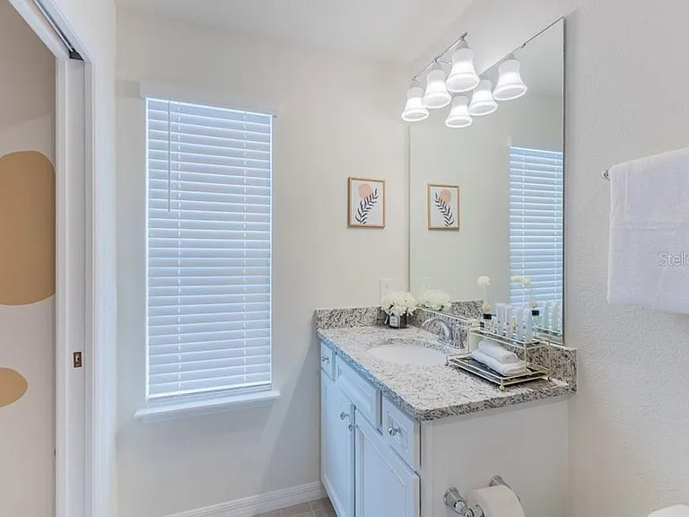 7215 Oakmoss Loop — Photo 43