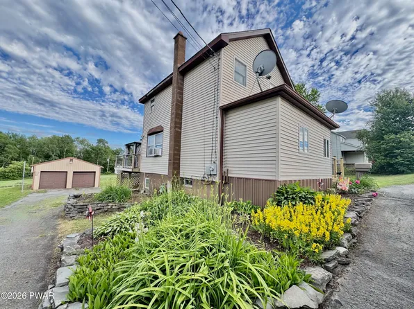 608 1st St, Forest City, PA 18421