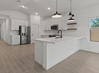 42510 W Peters Dr, Maricopa, AZ 85138