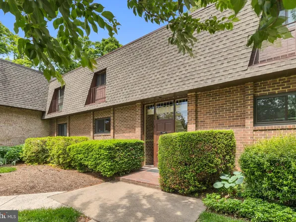 11620 Vantage Hill Rd Unit 22B, Reston, VA 20190
