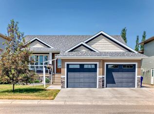 52 S Winter Dr, Olds, AB T4H 0C8